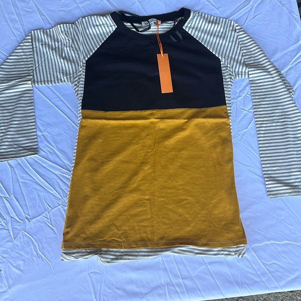 Wonderland by orange long sleeve